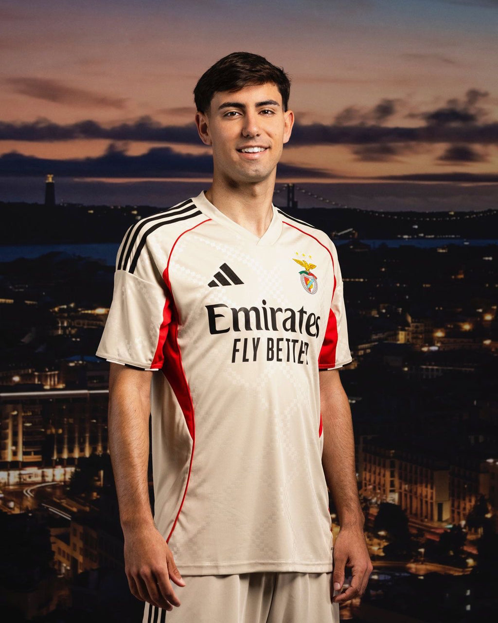 Maillot Benfica Extérieur – Blanc & Rouge – Saison Football