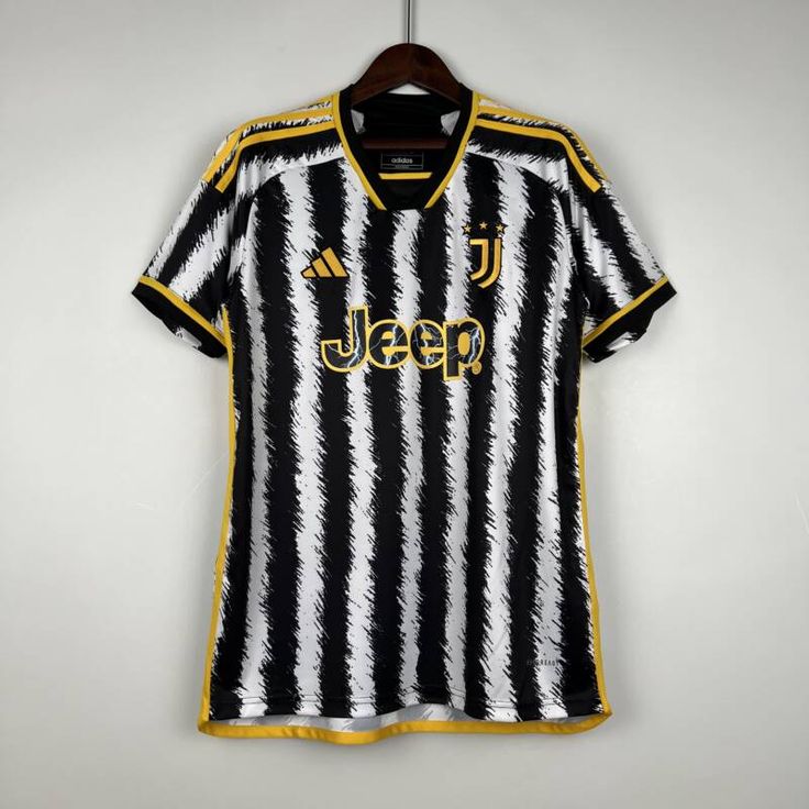 Maillot Domicile Juventus FC 2023-2024 - L'Héritage Zébré Revisité&nbsp;
