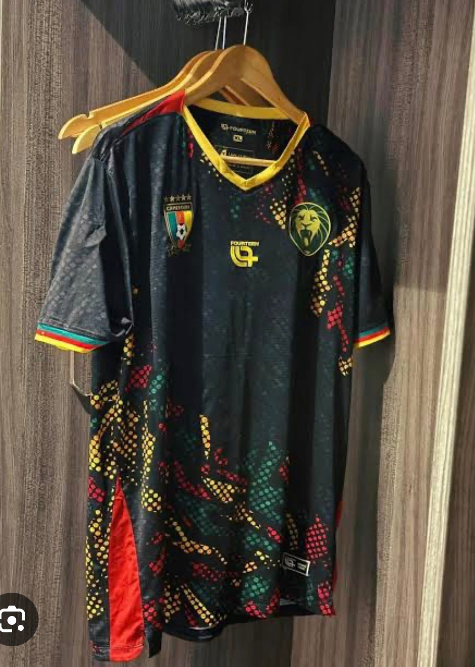 Maillot de Football Cameroun – Édition Noire Lions Indomptables