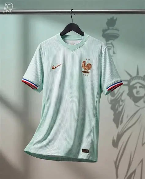 Maillot France Extérieur 2026 – statue de la liberté