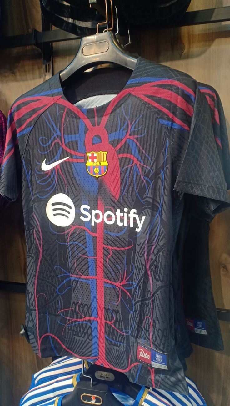 Maillot FC Barcelone Édition Spéciale – Anatomie Cardiaque